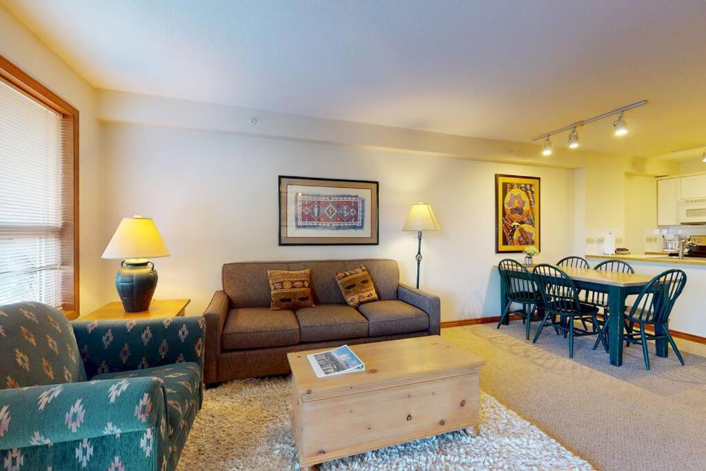 Aspens By Wb Vacation Rentals Whistler Luaran gambar